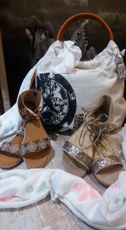 Sandalias nueva coleccion, bolso tela y pañuelo flores
